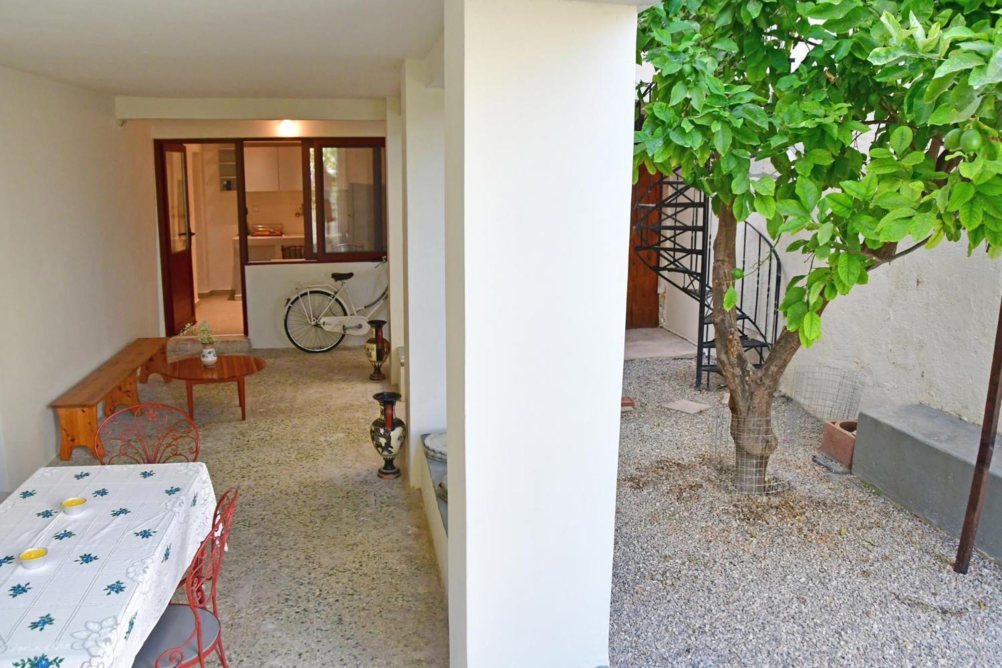 Αρχοντικό Σπίτι Στην Αίγινα Apartment Exterior foto